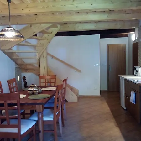 Apartman Pod Plesnym Jezerem