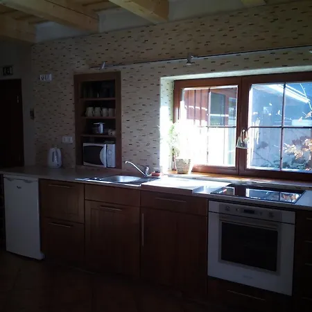 Daire Apartman Pod Plesnym Jezerem *