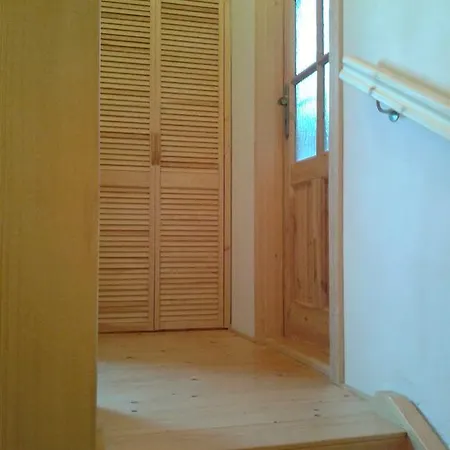 Daire Apartman Pod Plesnym Jezerem
